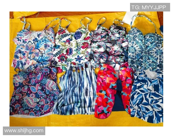 时尚潮流与舒适兼备：2025年夏季泳衣趋势与搭配指南